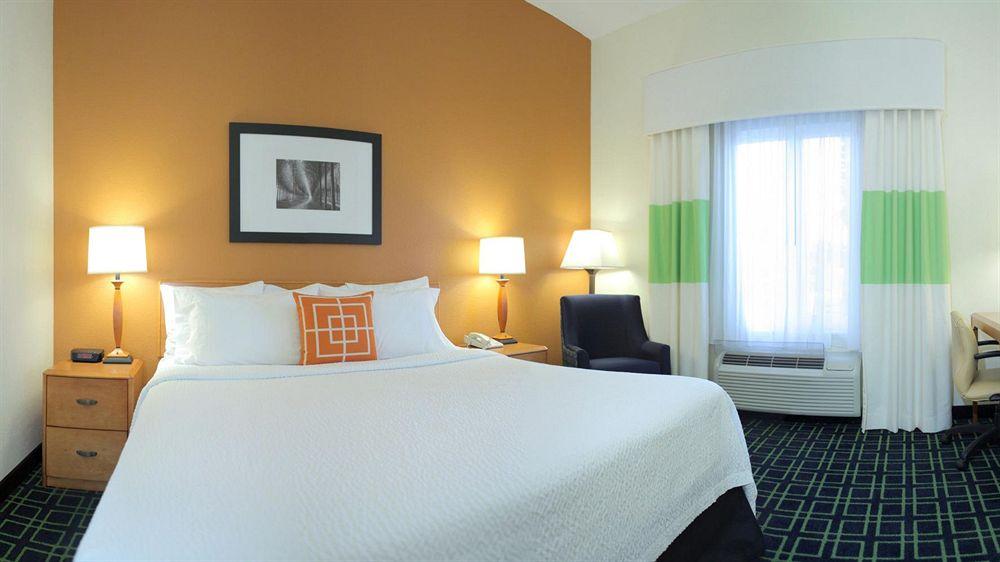 Fairfield Inn And Suites Jacksonville Beach Ngoại thất bức ảnh