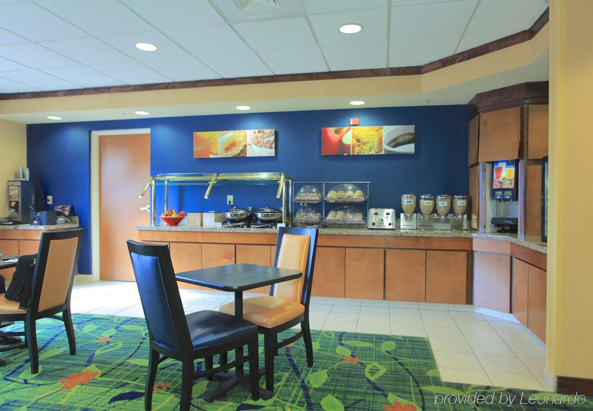 Fairfield Inn And Suites Jacksonville Beach Ngoại thất bức ảnh