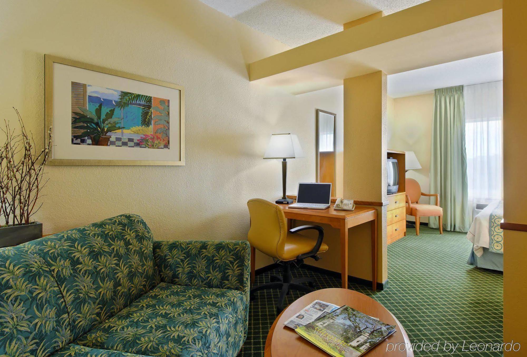 Fairfield Inn And Suites Jacksonville Beach Ngoại thất bức ảnh