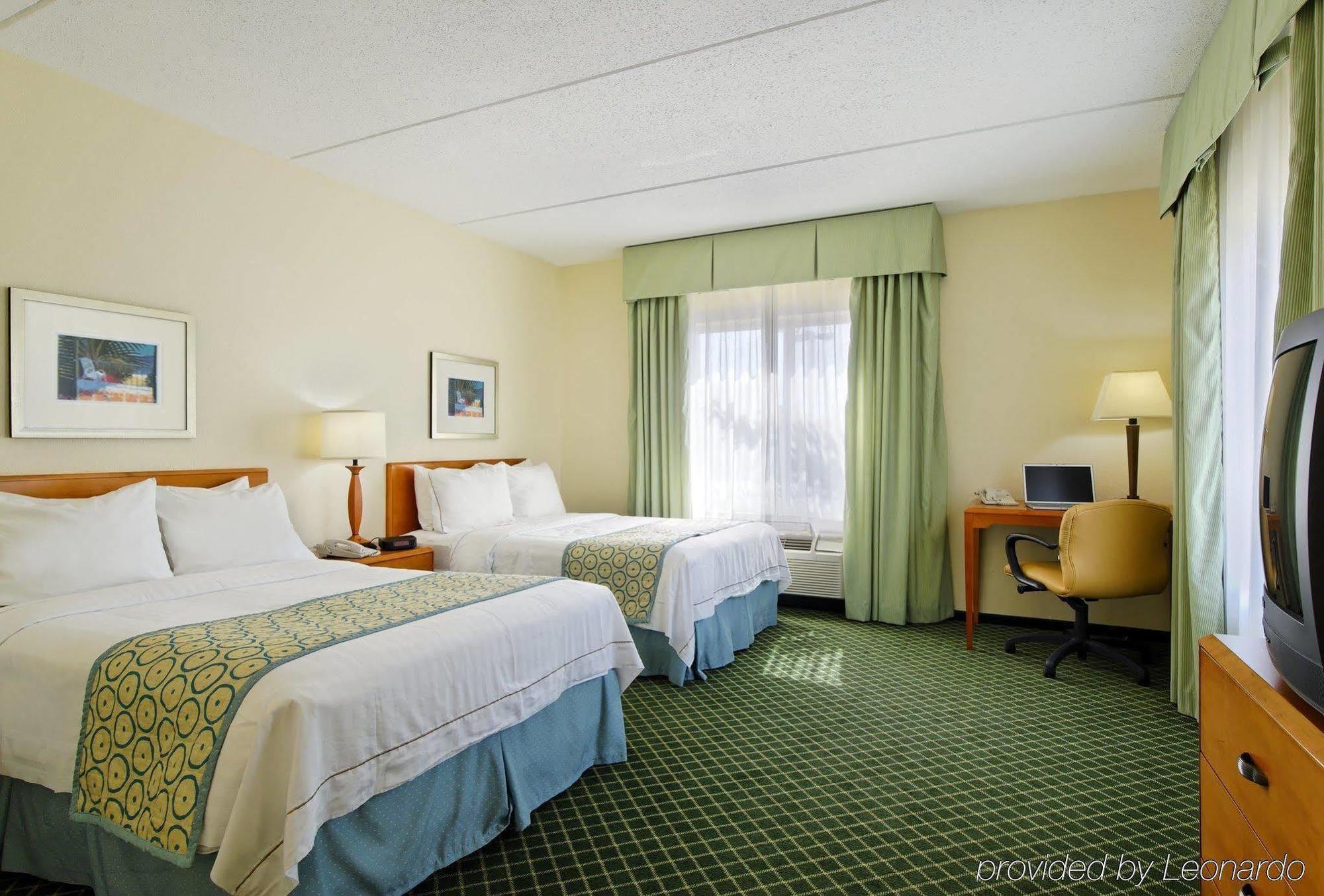 Fairfield Inn And Suites Jacksonville Beach Ngoại thất bức ảnh